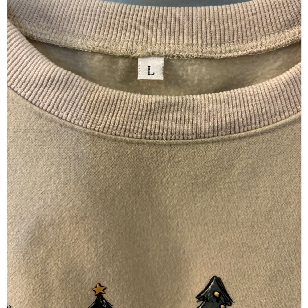 Women’s Winter Tree Design Sweatshirt  Tan  Size L - Picture 2 of 7